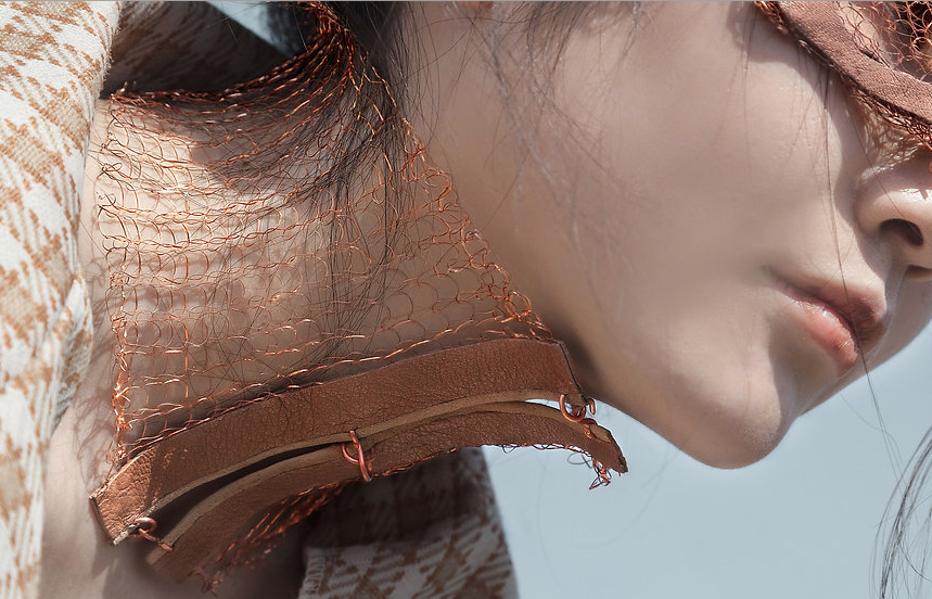mesh neckpiece