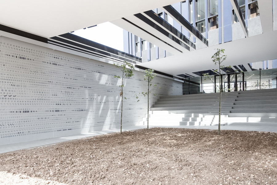 The outside comes into Byblos Town Hall
