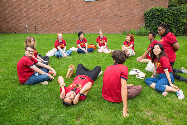 A Pre-Orientation Service Group conversation led by Emma Werowinski 18 TX