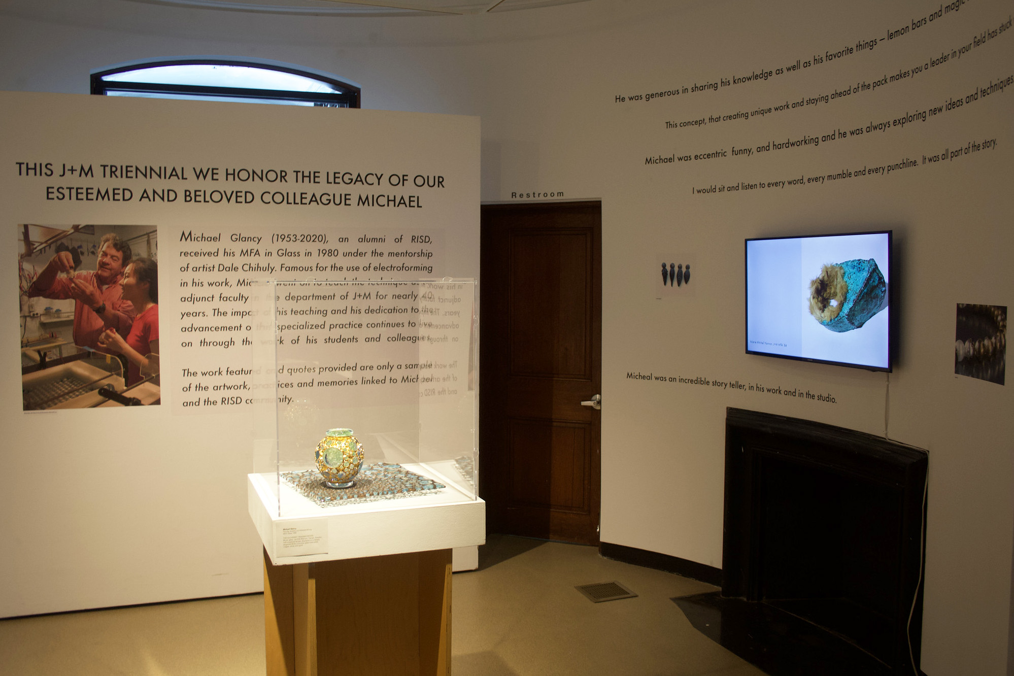 the round room pays tribute to late faculty member Michael Glancy