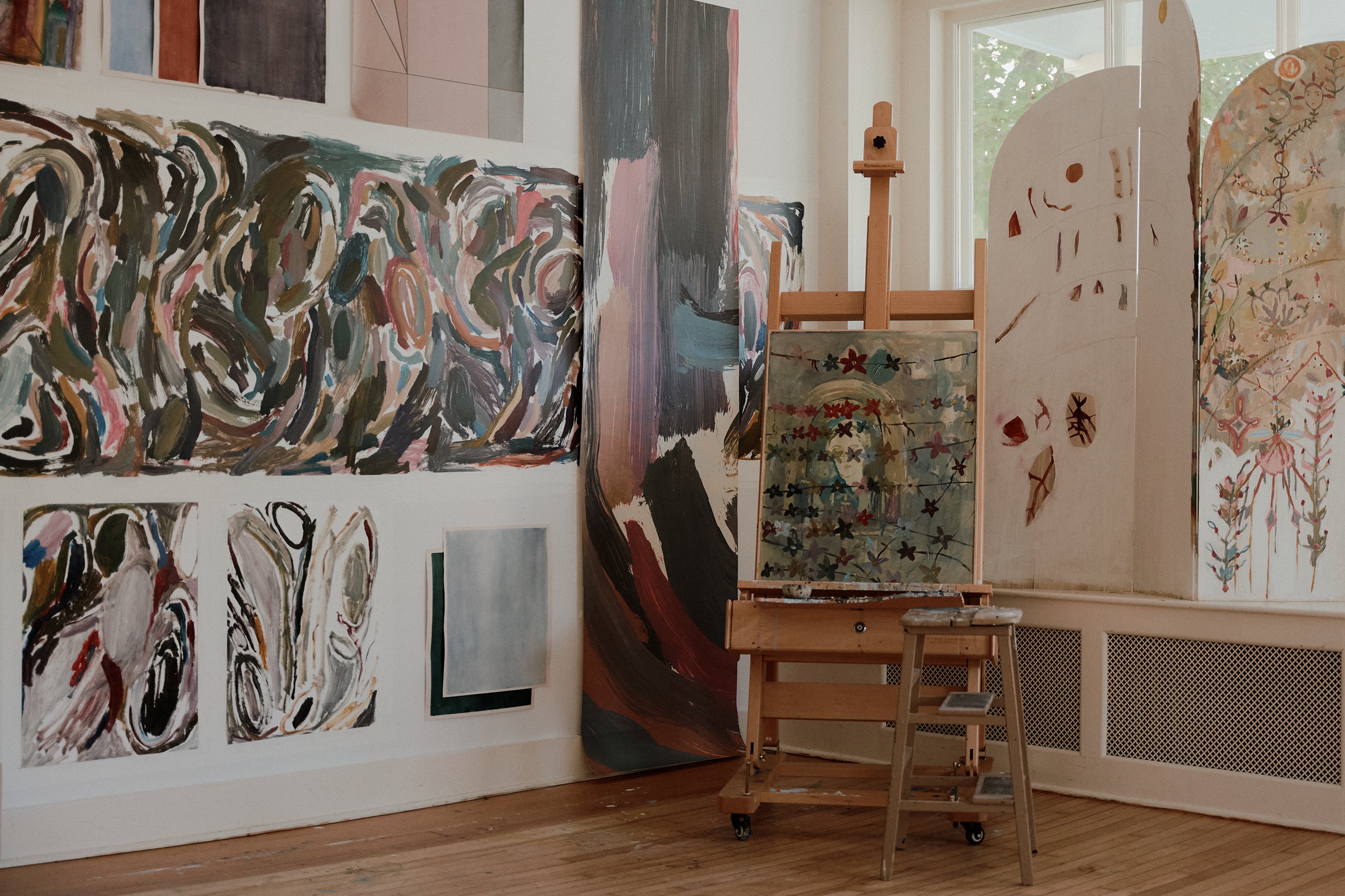 a look inside the artist's painting studio