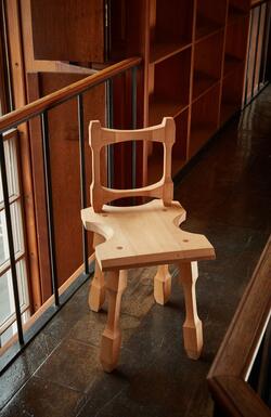 Planar Chair