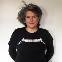 Angela Dufresne headshot.
