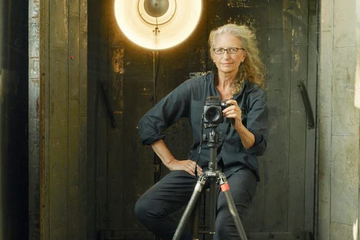 Honorary degree recipient and renowned photographer Annie Leibovitz