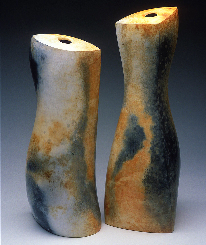 two gorgeous porcelain pieces side by side