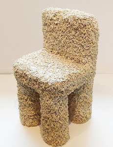 A ceramic chair inspired by Ramen by juniors Nika Kanamoto 20 CR and Jasmine Gutbrod 20 FD