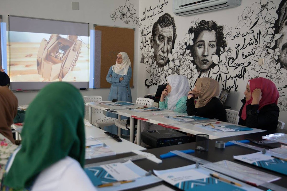 Young Syrian women in class