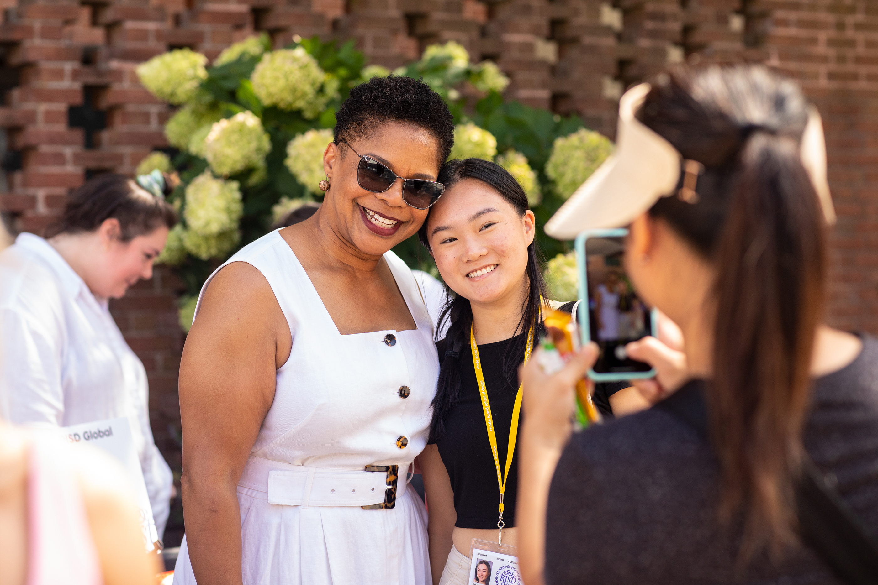 President Williams greeted and took photos with students during the Saturday move-in events.