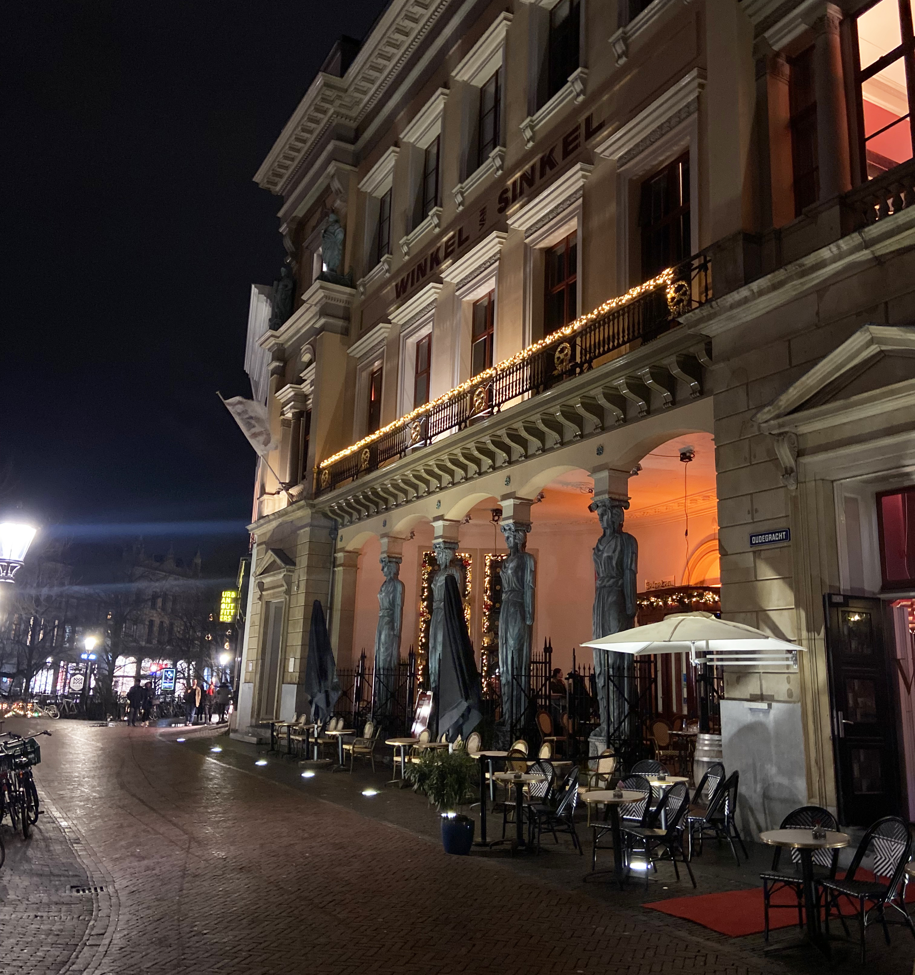 Utrecht's Oudegracht at night