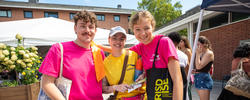 risd students in branded orientation leader t-shirts