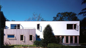 A home designed by Architecture alum Deborah Berke