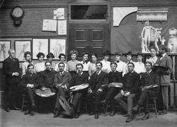 risd graduating class of 1902 black and white historical photo