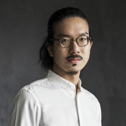 head shot of Shou Jie Eng