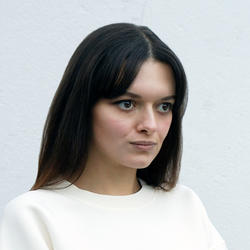 Head shot of Alinz Nazmeeva