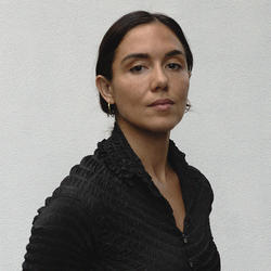 June Canedo de Souza 